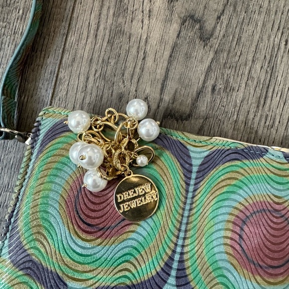 Lodis Tri-Fold Multi-Color Clutch Bag - Picture 2 of 8